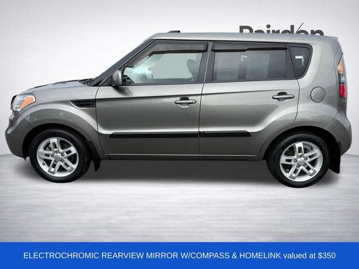 Titanium 2011 Kia Soul +
