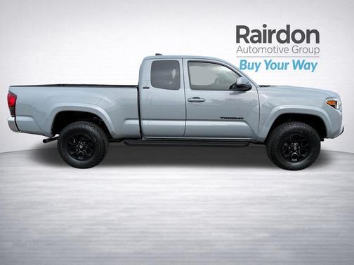 Cement 2021 Toyota Tacoma SR5