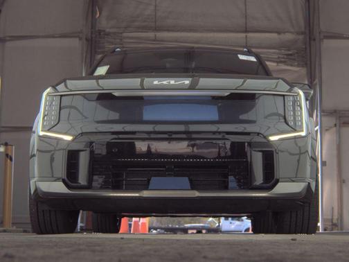 Metal 2024 Kia EV9 GT-Line