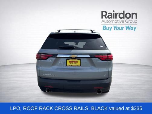 Sterling Gray Metallic 2023 Chevrolet Traverse LT Leather