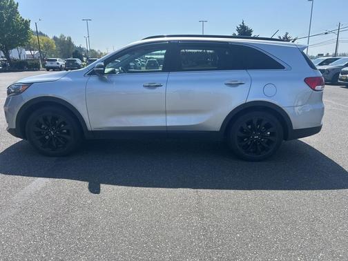2019 Kia Sorento S