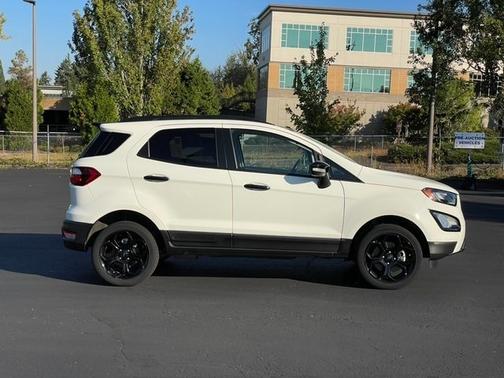 2022 Ford EcoSport SES