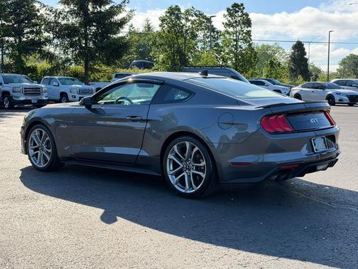 CARBONIZED GRAY METALLIC 2022 Ford Mustang GT PREMIUM