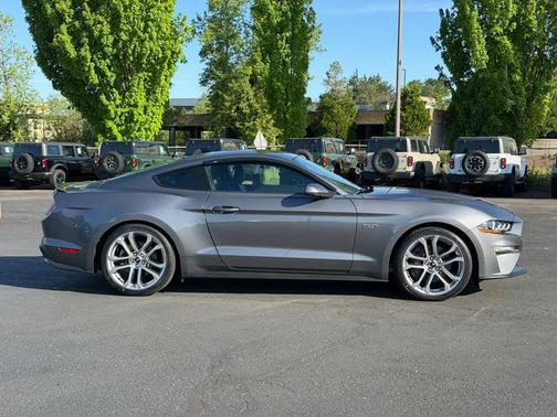 CARBONIZED GRAY METALLIC 2022 Ford Mustang GT PREMIUM