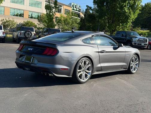 CARBONIZED GRAY METALLIC 2022 Ford Mustang GT PREMIUM