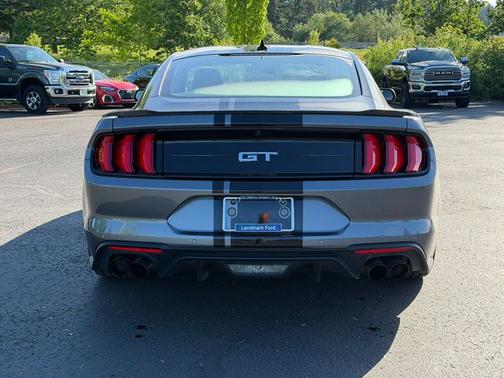 CARBONIZED GRAY METALLIC 2022 Ford Mustang GT PREMIUM