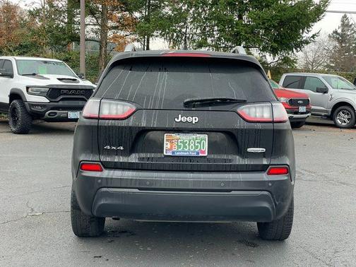 2020 Jeep Cherokee LATITUDE PLUS
