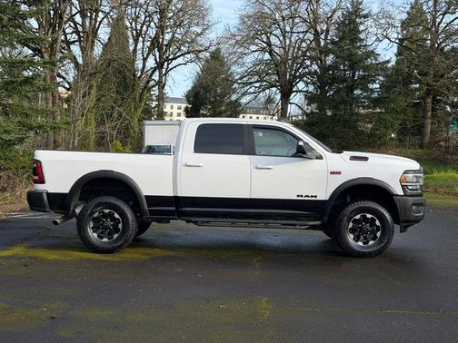 Bright White Clearcoat 2020 RAM 2500 POWER WAGON