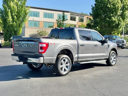 CARBONIZED GRAY METALLIC 2023 Ford F-150 LARIAT