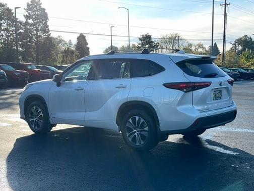 2022 Toyota Highlander 