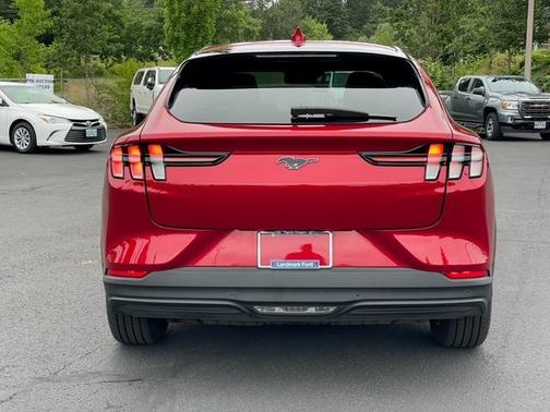 2021 Ford Mustang Mach-E SELECT