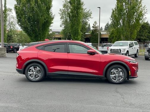 2021 Ford Mustang Mach-E SELECT
