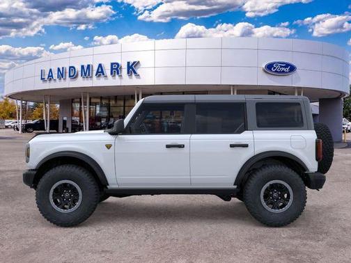 Oxford White 2026 Ford Bronco Badlands