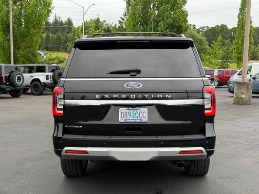 AGATE BLACK METALLIC 2024 Ford Expedition PLATINUM