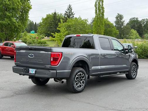 CARBONIZED GRAY METALLIC 2023 Ford F-150 XLT