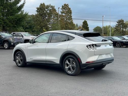 2023 Ford Mustang Mach-E SELECT