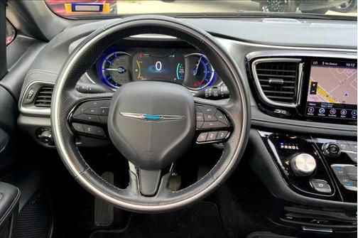 2020 Chrysler Pacifica Hybrid Limited