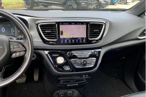 2020 Chrysler Pacifica Hybrid Limited