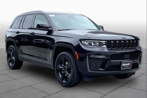 Diamond Black Crystal Pearlcoat 2026 Jeep Grand Cherokee Limited