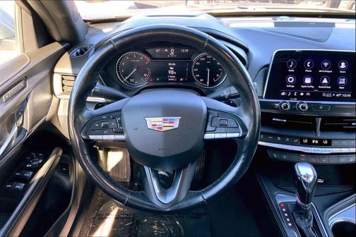 2023 Cadillac CT4 Premium Luxury