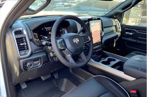 2026 RAM 3500 Laramie Crew Cab 4x4 8' Box