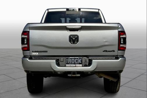 2022 RAM 2500 Laramie Crew Cab 4x4 6'4' Box