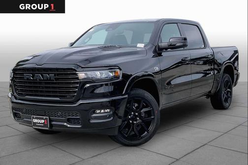 Diamond Black Crystal Pearlcoat 2026 RAM 1500 Laramie