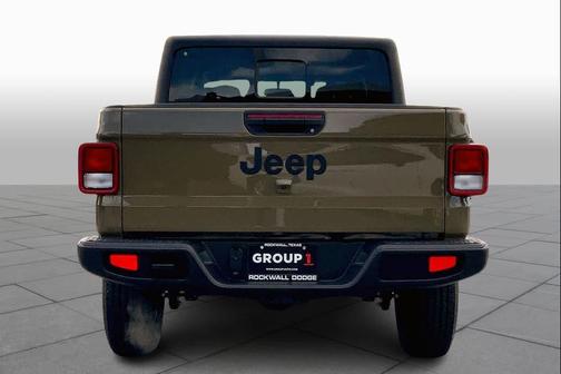 2026 Jeep Gladiator Sport
