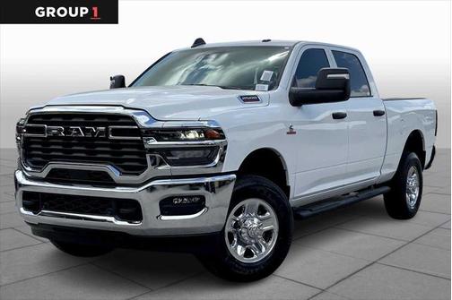 2025 RAM 2500 Tradesman Crew Cab 4x4 6'4' Box