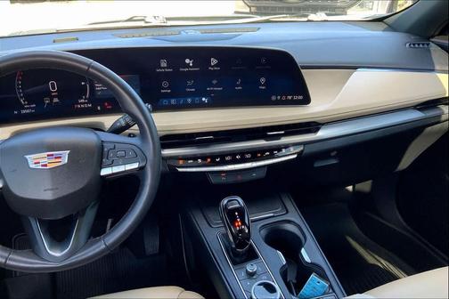 2024 Cadillac XT4 Luxury