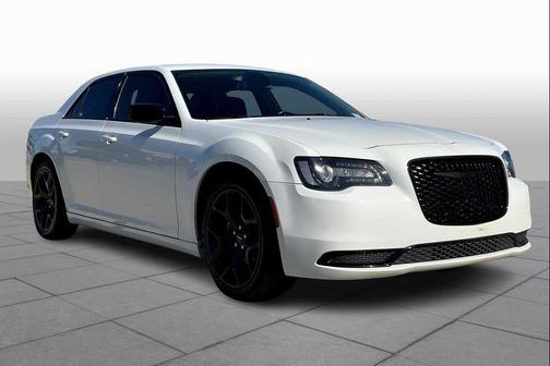 2021 Chrysler 300 Touring
