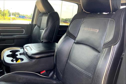2024 RAM 2500 Laramie Crew Cab 4x4 6'4' Box