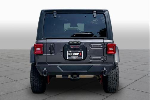 Granite Crystal Metallic Clearcoat 2024 Jeep Wrangler Rubicon