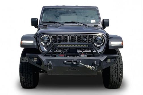 Granite Crystal Metallic Clearcoat 2024 Jeep Wrangler Rubicon