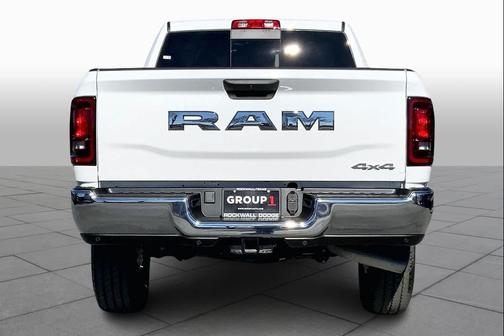 2026 RAM 2500 Tradesman Crew Cab 4x4 6'4' Box