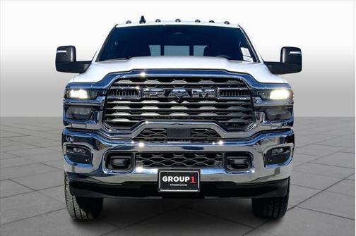 2026 RAM 2500 Tradesman Crew Cab 4x4 6'4' Box