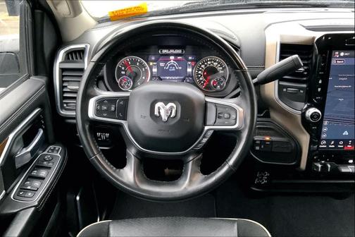 2024 RAM 2500 Laramie Crew Cab 4x4 6'4' Box