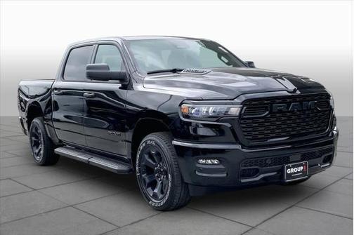 Diamond Black Crystal Pearlcoat 2026 RAM 1500 Express