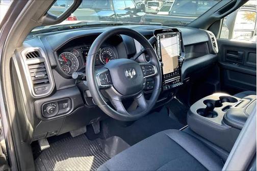 2026 RAM 2500 Tradesman Crew Cab 4x4 8' Box