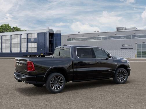 Diamond Black Crystal Pearlcoat 2026 RAM 1500 Longhorn