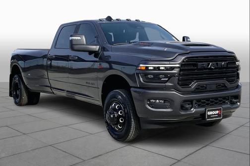 2026 RAM 3500 Laramie Crew Cab 4x4 8' Box