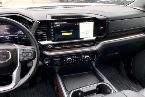 2025 GMC Sierra 2500 SLT