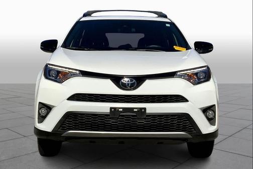 2017 Toyota RAV4 SE