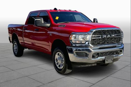 2023 RAM 2500 Tradesman Crew Cab 4x4 6'4' Box