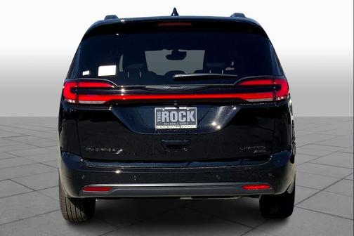 2026 Chrysler Pacifica Limited