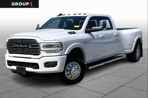 Bright White Clearcoat 2021 RAM 3500 Laramie Crew Cab 4x4 8' Box