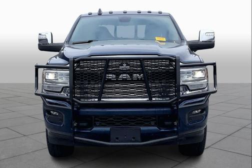 2023 RAM 3500 Limited Crew Cab 4x4 8' Box