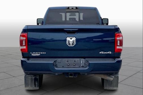 2023 RAM 3500 Limited Crew Cab 4x4 8' Box