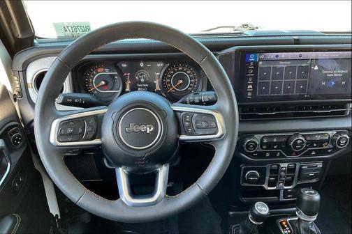 2024 Jeep Wrangler 4-Door Sahara 4x4