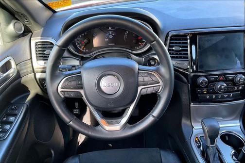 2019 Jeep Grand Cherokee Laredo